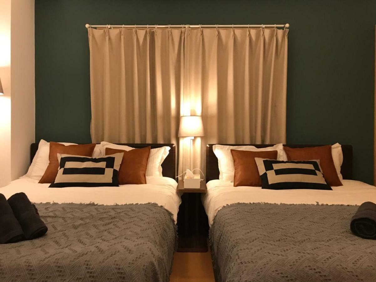 Guest House Mii โอซาก้า ภายนอก รูปภาพ