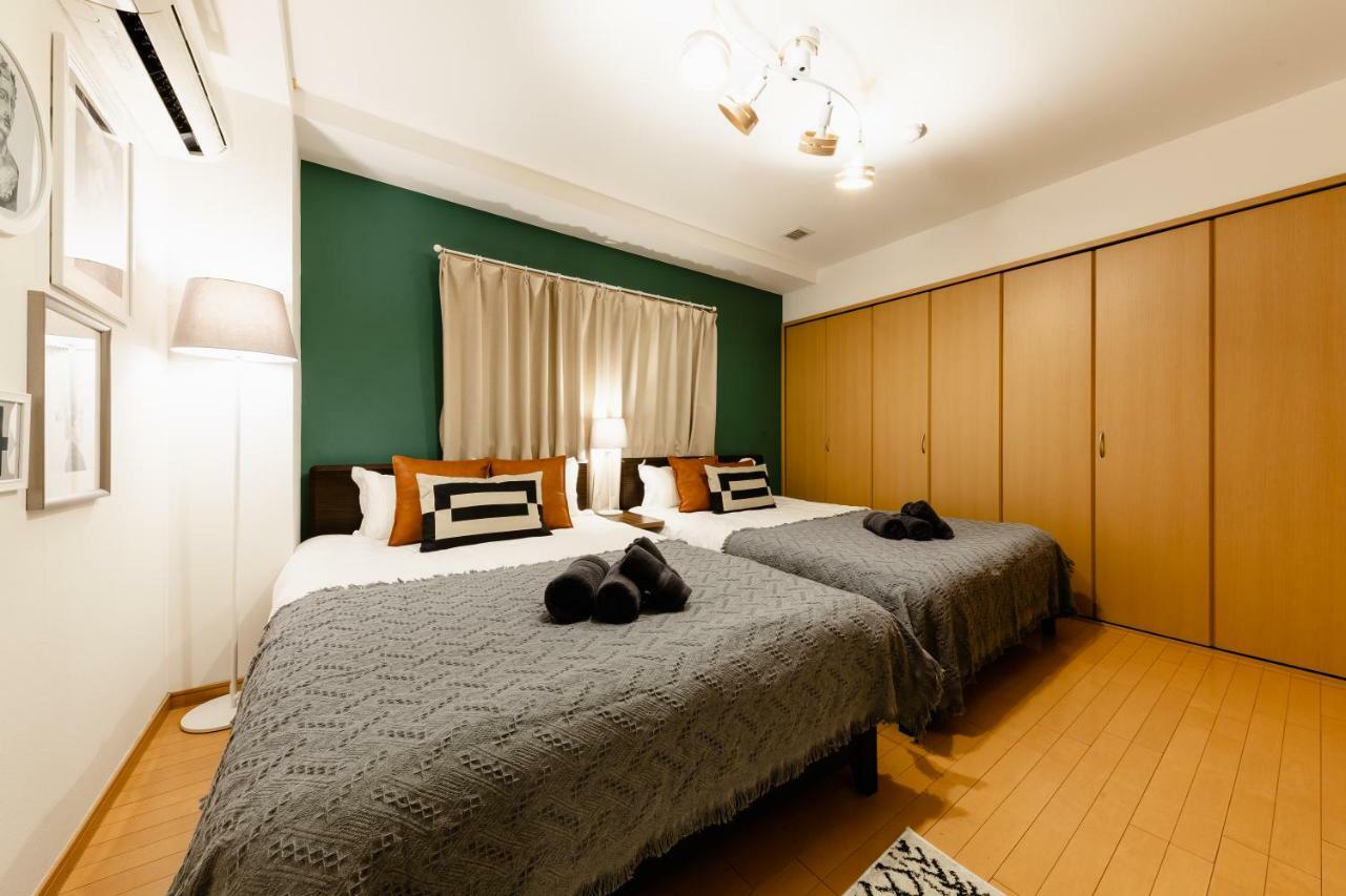 Guest House Mii โอซาก้า ภายนอก รูปภาพ