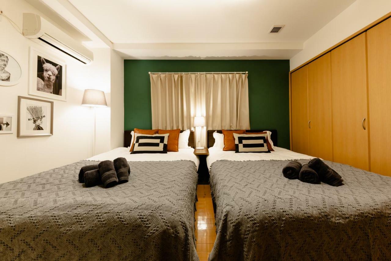 Guest House Mii โอซาก้า ภายนอก รูปภาพ
