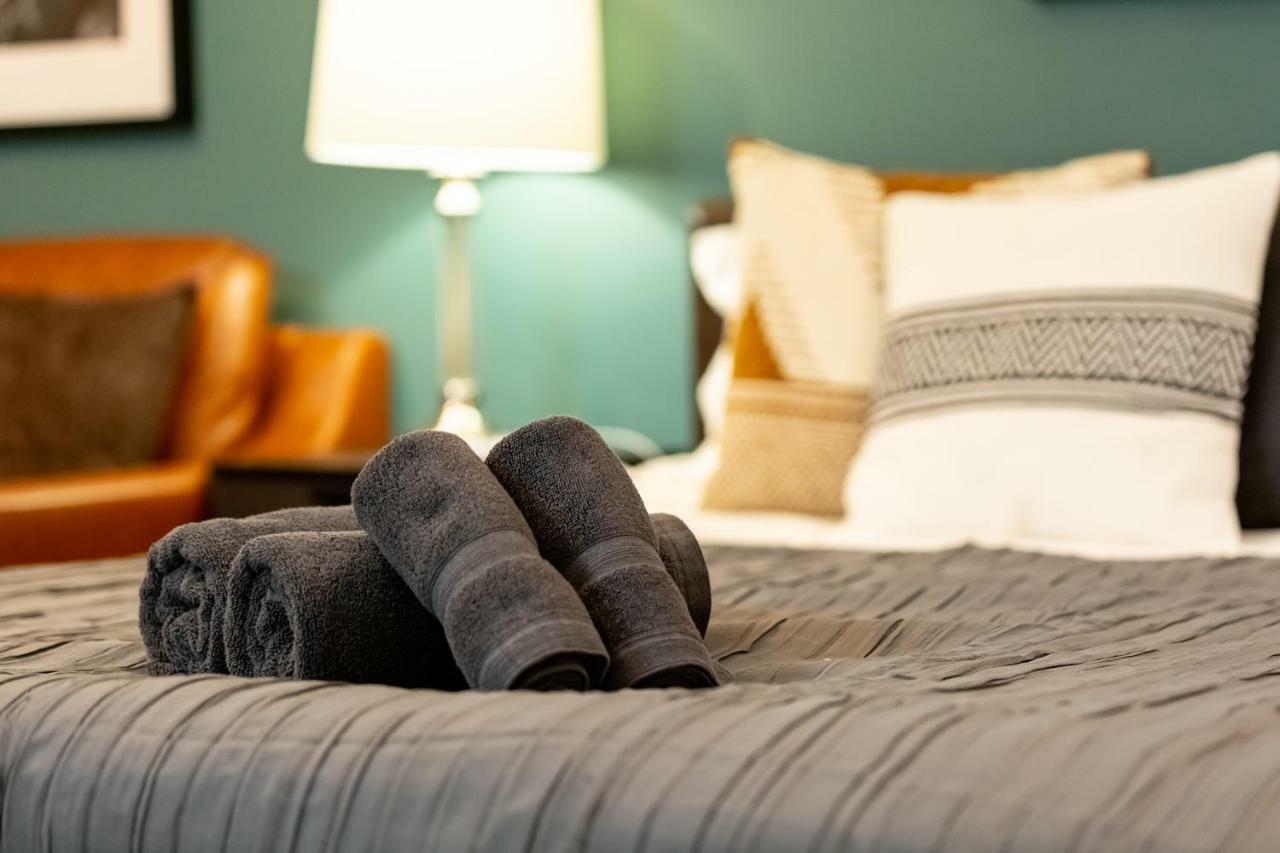 Guest House Mii โอซาก้า ภายนอก รูปภาพ